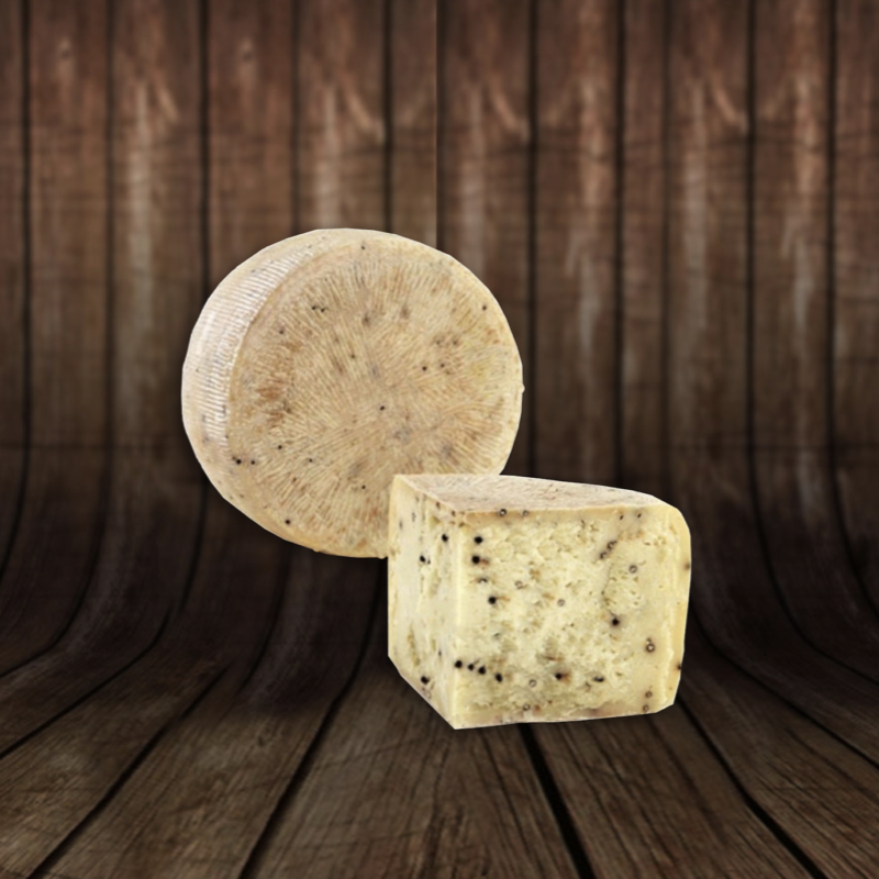 Pecorino Pepato (formaggio al pepe)